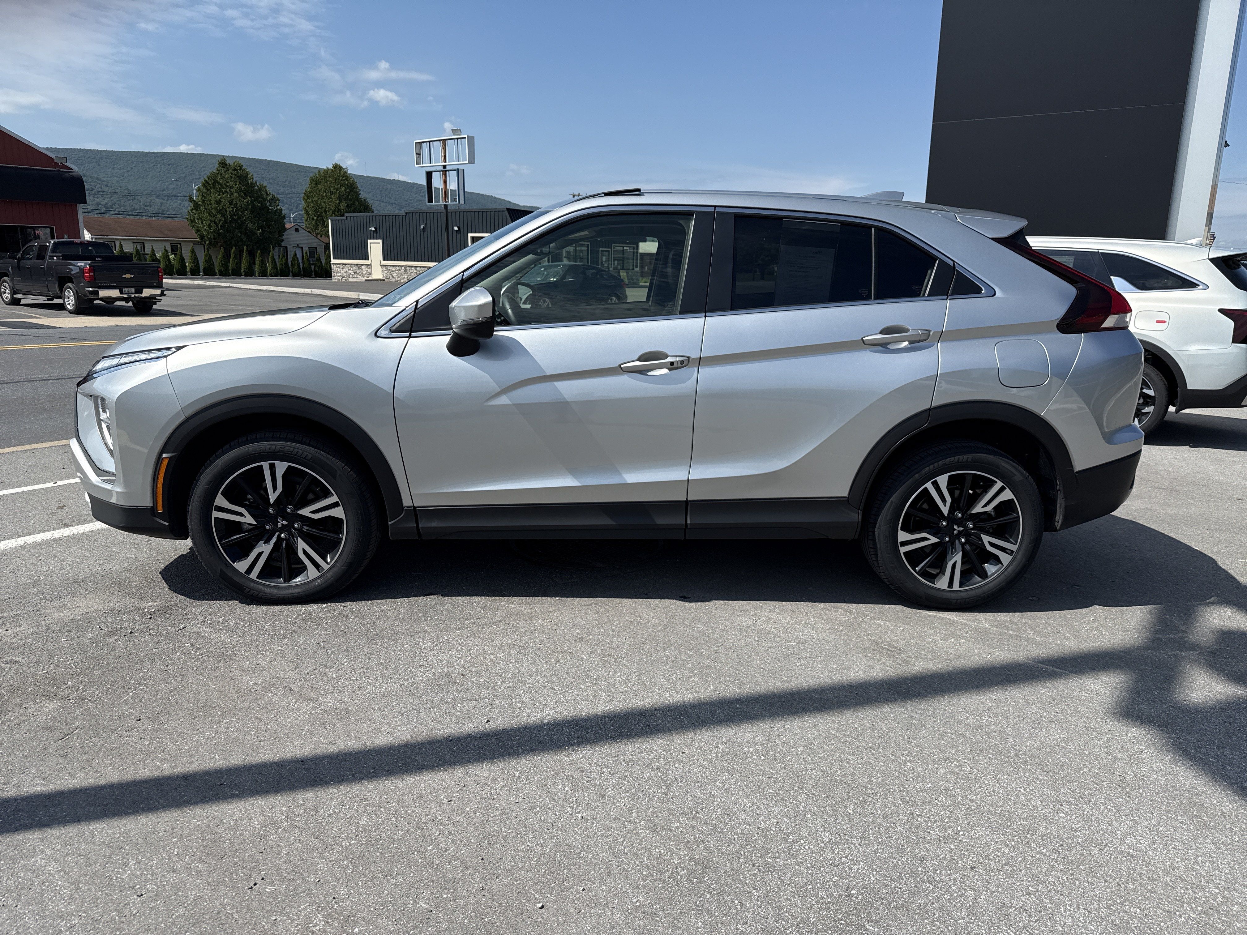 Used 2025 Mitsubishi Eclipse Cross SE AWD/4WD image 7
