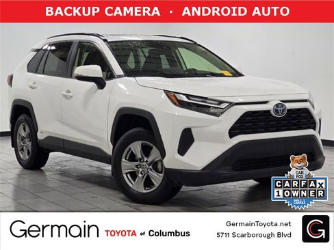 Used 2022 Toyota RAV4 XLE image 1