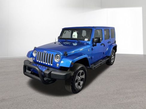 Used 2016 Jeep Wrangler Unlimited Sahara w/ Max Tow Package image 34