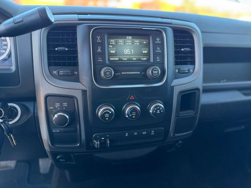 Used 2016 RAM 3500 Tradesman w/ Chrome Appearance Group image 14