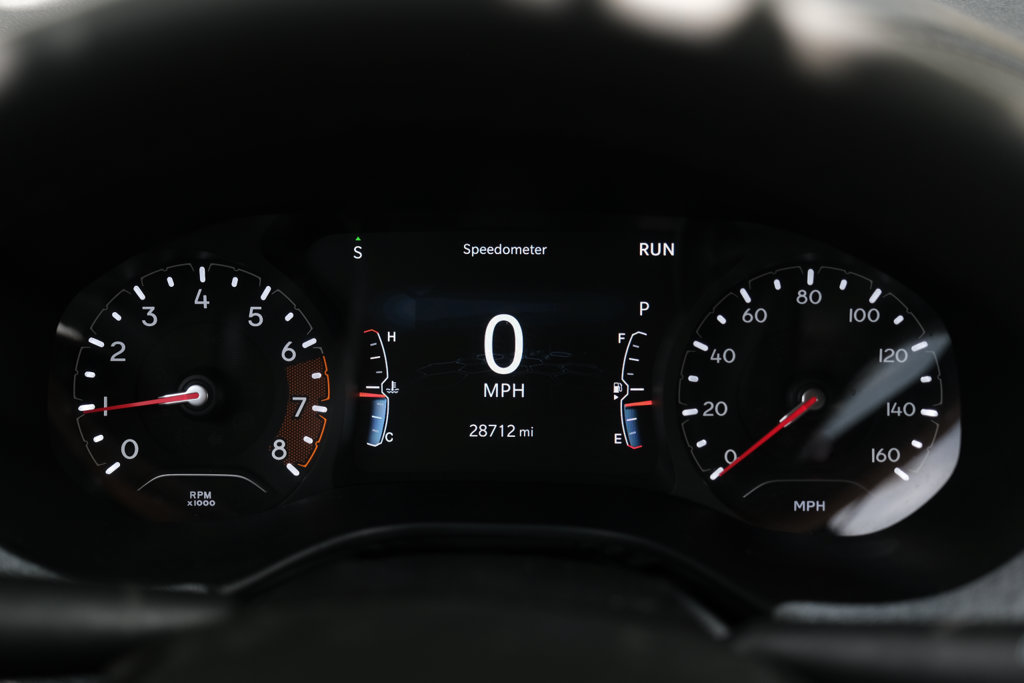 Used 2023 Jeep Compass Latitude AWD/4WD image 28