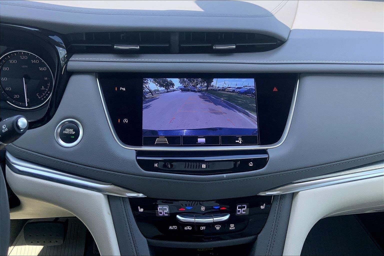 Used 2020 Cadillac XT5 Premium Luxury AWD/4WD image 22