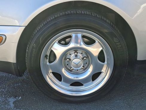 Used 1999 Mercedes-Benz CLK 320 Cabriolet image 27