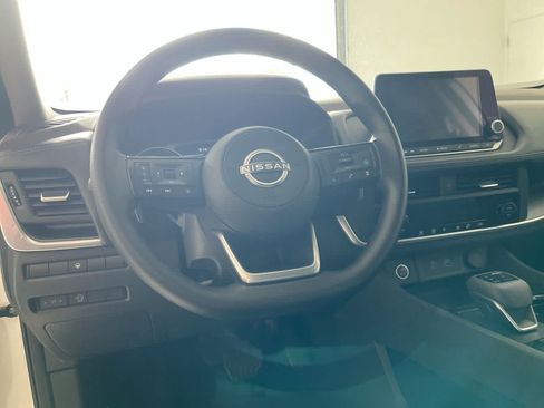 Used 2023 Nissan Rogue SV AWD/4WD image 14