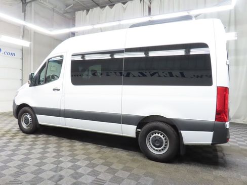 Used 2024 Mercedes-Benz Sprinter 2500 image 6