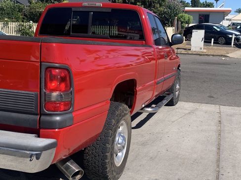 Used 2000 Dodge Ram 2500 Truck 2WD Quad Cab image 9
