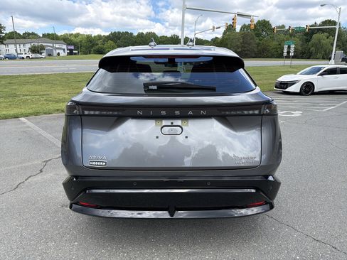 Used 2023 Nissan Ariya AWD/4WD image 4