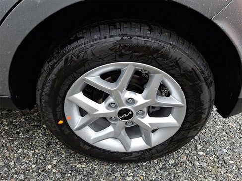 New 2025 Kia Soul LX w/ LX Technology Package image 5