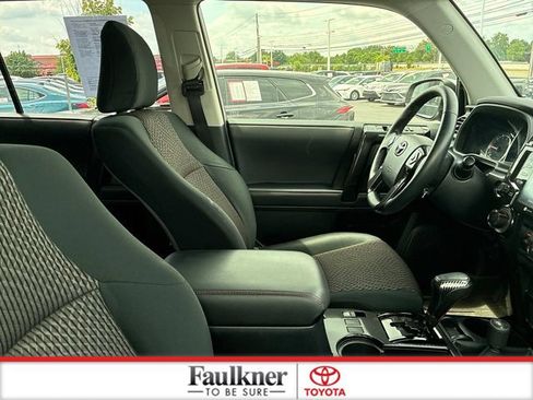 Used 2023 Toyota 4Runner TRD Off-Road AWD/4WD image 20
