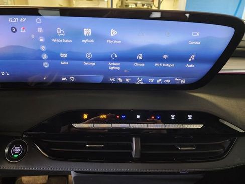 Certified 2025 Buick Enclave Preferred image 28