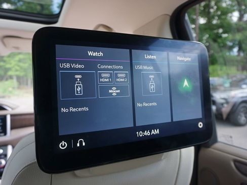 Used 2021 GMC Yukon Denali w/ Denali Premium Package RWD image 17