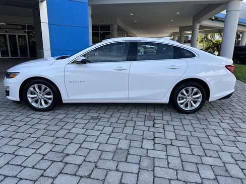 Used 2025 Chevrolet Malibu LT FWD image 32