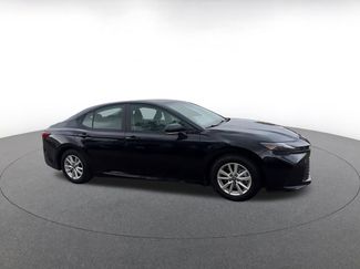 Used 2025 Toyota Camry LE video 2