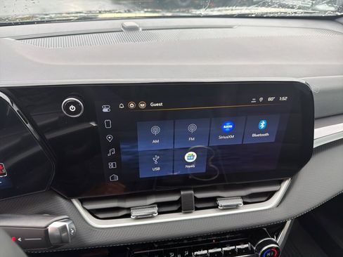 New 2026 Chevrolet Equinox LT w/ Convenience Package II image 11