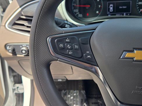 Certified 2025 Chevrolet Malibu LT FWD image 30