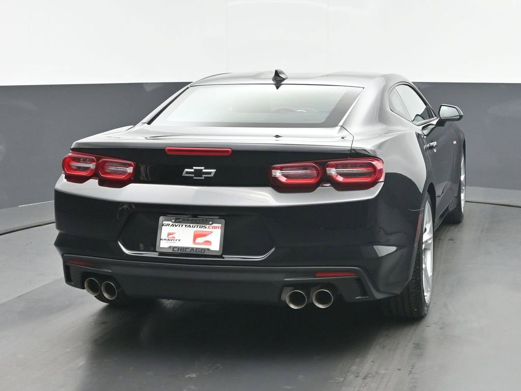 Used 2023 Chevrolet Camaro LT w/ Technology Package RWD image 4
