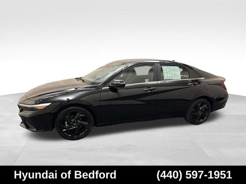 Used 2026 Hyundai Elantra SEL Sport Premium w/ Cargo Package FWD image 9