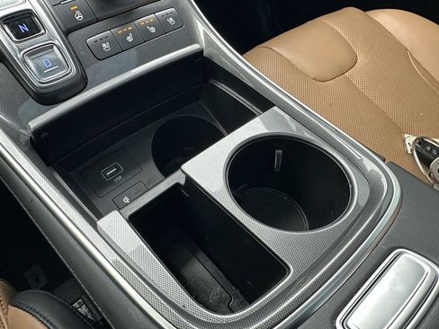 Used 2023 Hyundai Santa Fe Calligraphy image 25