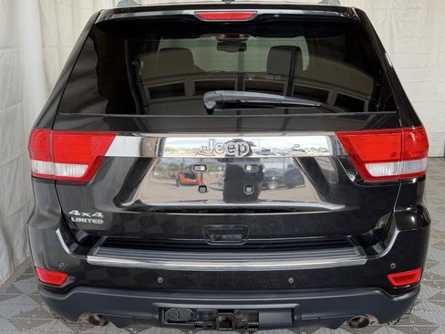 Used 2011 Jeep Grand Cherokee Limited w/ Trailer Tow Group IV AWD/4WD image 6