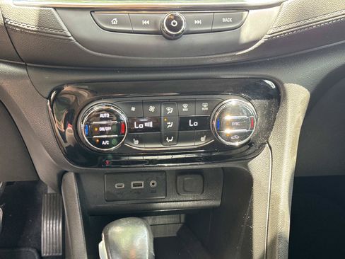 Used 2021 Buick Encore GX Select w/ Sport Touring Package FWD image 22