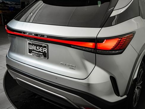 Used 2025 Lexus RX 350 Premium image 9