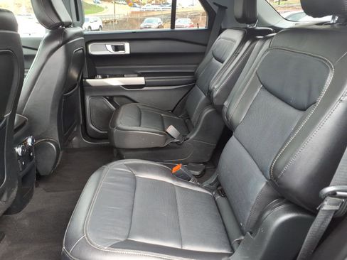 Used 2020 Ford Explorer Limited image 10