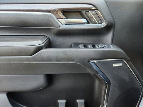 Used 2024 Chevrolet Silverado 2500 LTZ w/ LTZ Premium Package image 19