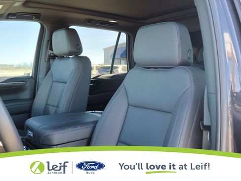 Used 2025 Chevrolet Tahoe Z71 w/ Z71 Off-Road Package image 21