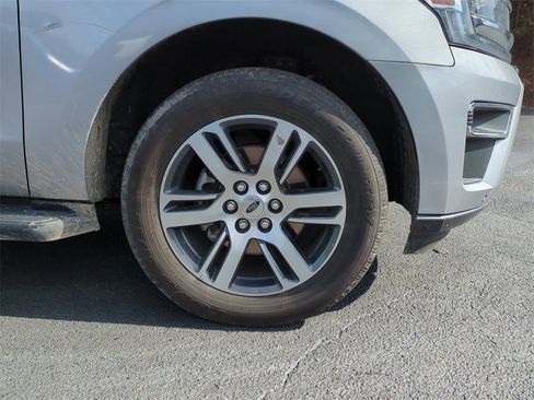 Certified 2024 Ford Expedition Limited image 10