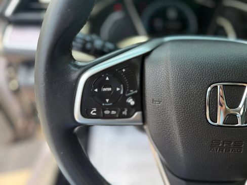 Used 2017 Honda Civic Touring image 19