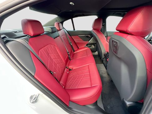 New 2026 BMW 530i RWD image 22