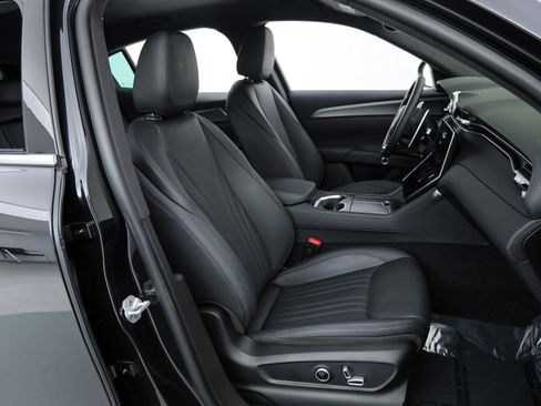 Certified 2023 Maserati Grecale Modena AWD/4WD image 13