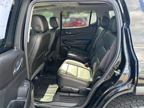 Used 2023 GMC Acadia AT4 w/ Technology Package image 24
