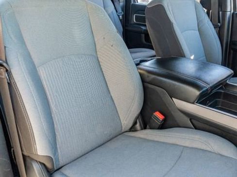 Used 2024 RAM 3500 Big Horn image 46