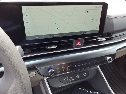 New 2026 Kia Carnival LX FWD image 22