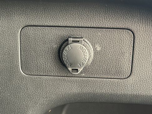 Certified 2024 Toyota RAV4 XLE AWD/4WD image 21