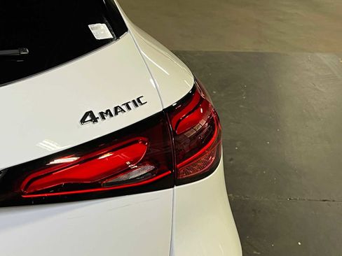 Certified 2025 Mercedes-Benz GLC 300 4MATIC image 16