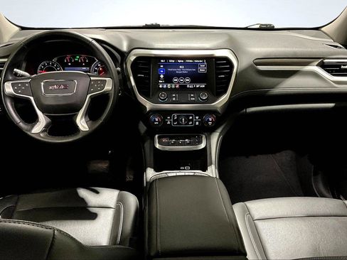 Used 2023 GMC Acadia SLT image 16