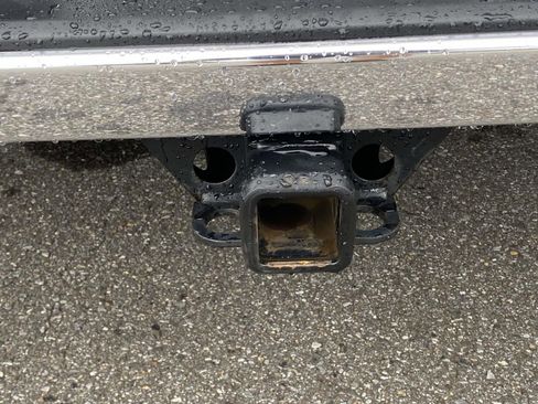 Used 2022 Chevrolet Silverado 1500 LTZ w/ LTZ Premium Package image 11