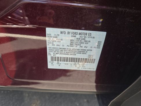 Used 2022 Lincoln Nautilus Reserve image 22