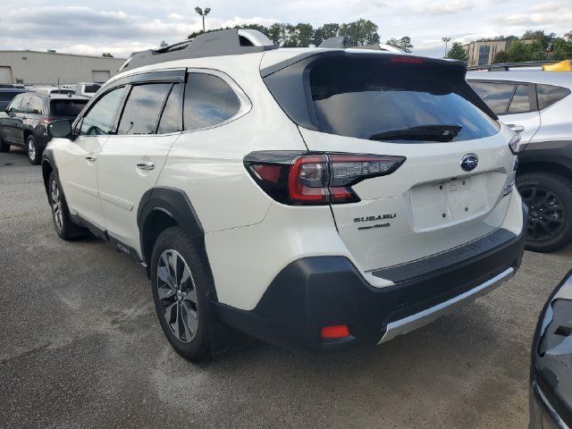 Used 2025 Subaru Outback Touring XT w/ Tech Package 3 AWD/4WD image 9