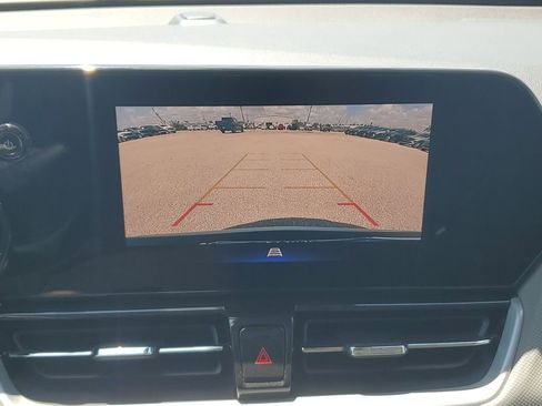 Used 2024 Chevrolet TrailBlazer LT w/ LT Cold Weather Package FWD image 17