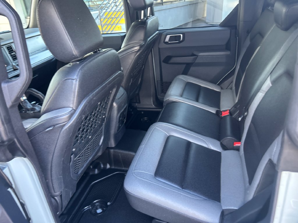 Used 2023 Ford Bronco Big Bend w/ Sasquatch Package AWD/4WD image 30