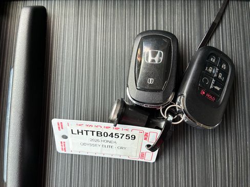 Certified 2026 Honda Odyssey Elite image 40
