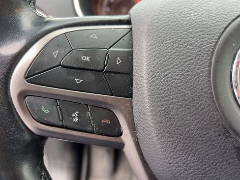 Certified 2020 Jeep Cherokee Limited AWD/4WD image 7