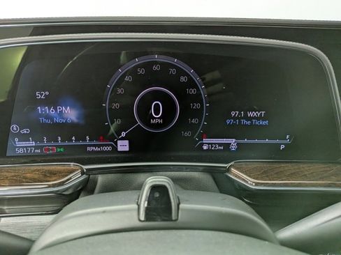 Certified 2021 Cadillac Escalade Sport Platinum image 4