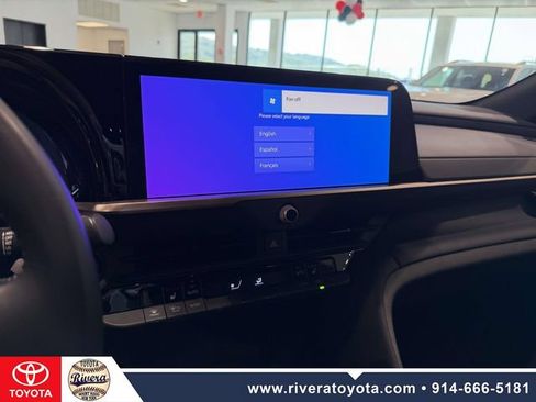 Certified 2024 Toyota Crown AWD/4WD image 21