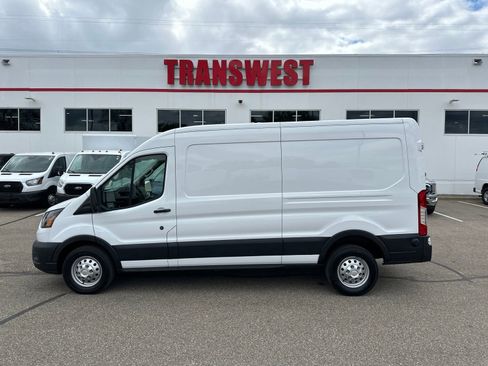Used 2024 Ford Transit 250 148 Medium Roof Extended AWD image 2