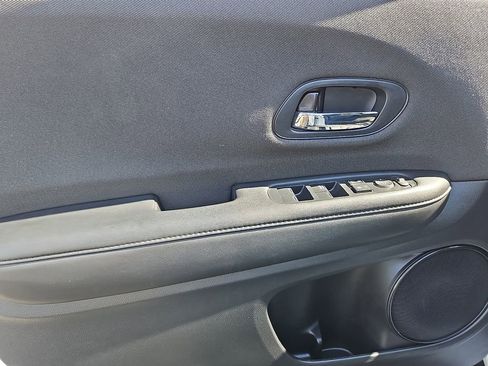 Used 2022 Honda HR-V Sport image 12