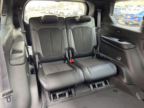 New 2026 Jeep Grand Cherokee L Laredo image 25